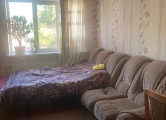 Продам трехкомнатную квартиру, 75 м2, Армавир, улица Тургенева, 304