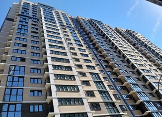 Продам 3-ком. квартиру, 83 м2, Краснодар, улица Автолюбителей, 1Г, ЖК Стрижи