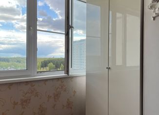 Продажа 1-ком. квартиры, 40.6 м2, Лобня, улица Катюшки, 62