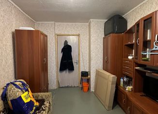 Продам комнату, 235.4 м2, Санкт-Петербург, метро Парнас, улица Композиторов, 24к1