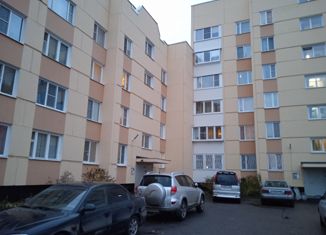 Продам 3-ком. квартиру, 76.4 м2, Петергоф, Собственный проспект, 36/67