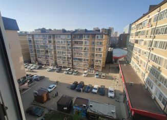 Двухкомнатная квартира на продажу, 64 м2, Краснодар, улица имени С.В. Рахманинова, 27