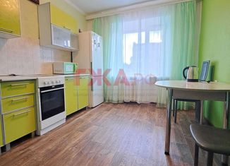 Продаю 1-комнатную квартиру, 36 м2, Нерюнгри, улица Карла Маркса, 19/1