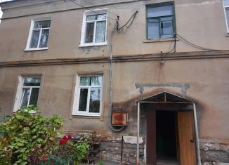 Продам 2-комнатную квартиру, 42 м2, Хвалынск, Революционная улица, 112