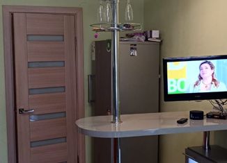 Трехкомнатная квартира на продажу, 84.8 м2, Ростов, улица Коммунаров, 35Е