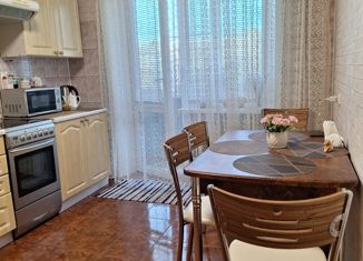 Сдам 2-комнатную квартиру, 60 м2, Иркутск, бульвар Рябикова, 20А, Свердловский округ