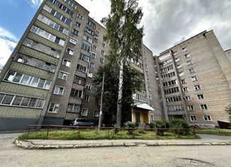 Продается 3-ком. квартира, 64.6 м2, Киров, улица Горького, 63к3