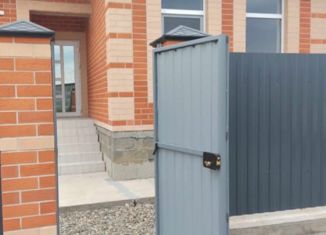 Продам дом, 105 м2, Краснодар, улица Бахчиванджи, улица Бахчиванджи