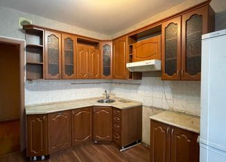 Продам 2-ком. квартиру, 52 м2, Москва, Артековская улица, 1, Артековская улица