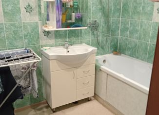 Продаю дом, 100 м2, Соль-Илецк, улица Пчельник, 2Г