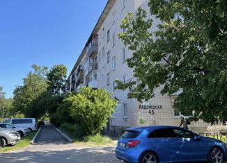 Продажа 3-комнатной квартиры, 63.4 м2, посёлок городского типа имени Морозова, Ладожская улица, 43
