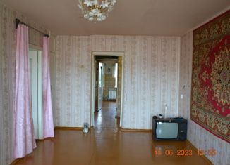 Трехкомнатная квартира на продажу, 64 м2, Альметьевск, улица Белоглазова, 48