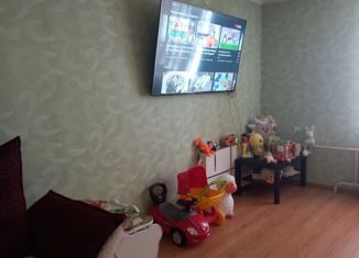 Продаю 2-комнатную квартиру, 60.8 м2, посёлок Ува, улица Карла Маркса, 33