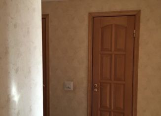 Продается 4-комнатная квартира, 76 м2, Лабинск, улица Мира, 345