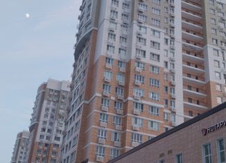 Продам 1-ком. квартиру, 45.7 м2, Белгород, улица Есенина, 9к3, Западный округ