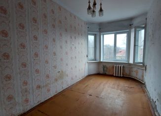 Продается 3-комнатная квартира, 59.3 м2, поселок Береговой, улица Первостроителей, 1