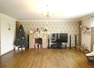 Продаю дом, 200 м2, Ялуторовск, улица Свободы