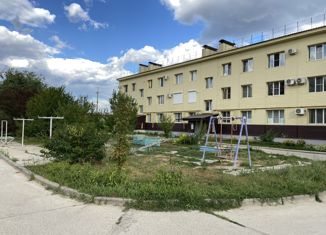 Продажа 2-комнатной квартиры, 48 м2, Михайловка, улица Ватутина, 40