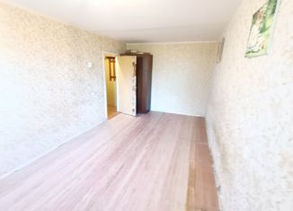 Продам 1-комнатную квартиру, 32 м2, Клин, Клинская улица, 6/7