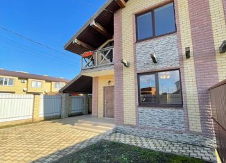 Продаю дом, 107 м2, посёлок Российский, улица имени В.М. Комарова