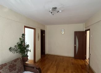 Продаю 2-ком. квартиру, 44 м2, Иркутск, улица Добролюбова, 12