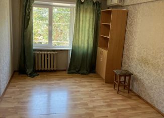 Продам 2-комнатную квартиру, 44 м2, Астрахань, улица Нариманова, 2Д