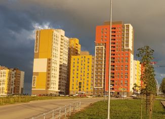 Продам 2-ком. квартиру, 52.5 м2, Нижний Новгород, улица Романтиков, 2, улица Романтиков