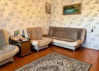 Продается 3-комнатная квартира, 58 м2, Крым, улица 50 лет Комсомола, 121