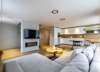 Продается 4-комнатная квартира, 185.2 м2, Екатеринбург, улица Щербакова, 77к3, ЖК Каменный Ручей