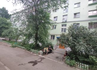 Продаю 2-ком. квартиру, 44 м2, Новотроицк, улица Родимцева, 3
