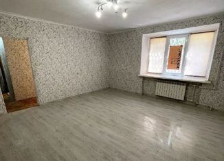 Продам 1-ком. квартиру, 36 м2, Ростов-на-Дону, Коммунистический проспект, 27, Советский район