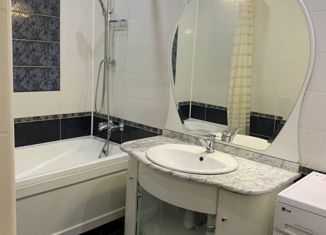 Продаю 3-ком. квартиру, 76 м2, Якутск, улица Богдана Чижика, 27, микрорайон Авиагруппа