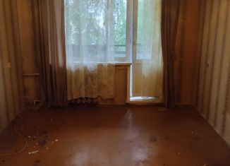 Продаю 2-ком. квартиру, 45 м2, Тутаев, улица Моторостроителей, 43