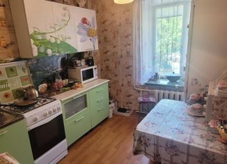 Продам 3-комнатную квартиру, 55 м2, Саров, улица Академика Харитона, 18