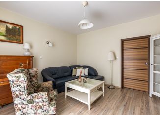 Продаю двухкомнатную квартиру, 54 м2, Сочи, Адлер, Парусная улица, 14