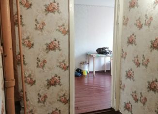 Продаю 2-комнатную квартиру, 28 м2, Ревда, улица Советских Космонавтов, 1А