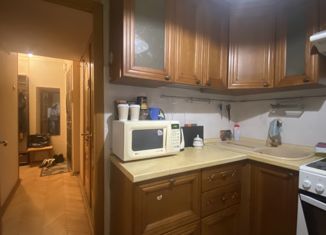 Продажа 3-комнатной квартиры, 50 м2, Москва, улица Цюрупы, 11к3, улица Цюрупы