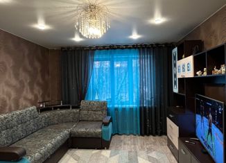 Продается 4-комнатная квартира, 69.2 м2, Череповец, проспект Луначарского, 48