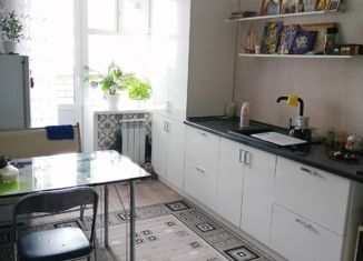Продажа 2-комнатной квартиры, 61 м2, Цивильск, улица Ижутова, 5