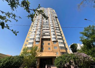 Продается двухкомнатная квартира, 61 м2, Москва, улица Герасима Курина, 20, район Фили-Давыдково