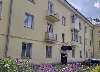 Трехкомнатная квартира на продажу, 80 м2, Новосибирск, улица 25 лет Октября, 36, улица 25 лет Октября