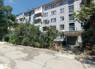 Продается 2-ком. квартира, 46 м2, Волгоград, Пролетарская улица, 11, Красноармейский район