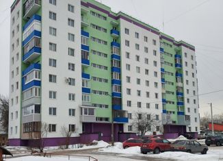 Продам 1-комнатную квартиру, 38.1 м2, Луга, Ленинградская улица, 21А