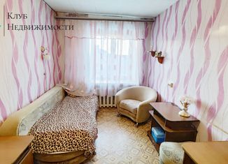 Продается трехкомнатная квартира, 56.8 м2, село Покровка, Октябрьская улица, 29