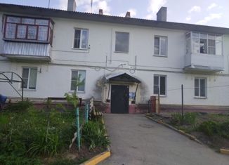 Продам 3-ком. квартиру, 57.3 м2, рабочий поселок Первомайский, 2-й Индустриальный проезд, 2