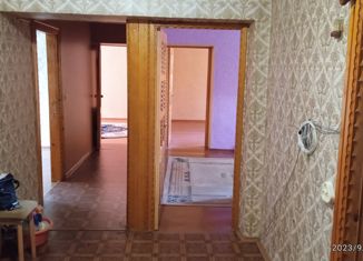 Продаю 4-ком. квартиру, 90 м2, Старая Русса, микрорайон Городок, 7