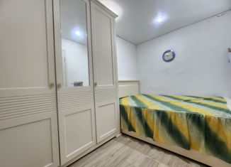 Продается двухкомнатная квартира, 45.3 м2, Татарстан, улица Хасанова, 1