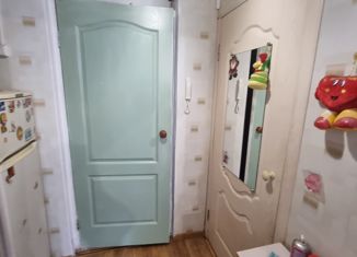 Продам 1-ком. квартиру, 18.5 м2, Энгельс, улица Космонавтов, 12