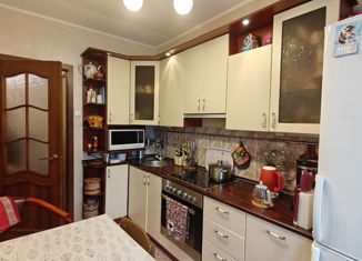 Продам трехкомнатную квартиру, 64.2 м2, Карелия, Комсомольский проспект, 25