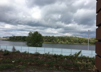 Продаю таунхаус, 176 м2, Энгельс, 2-я Пономарёвская улица, 1